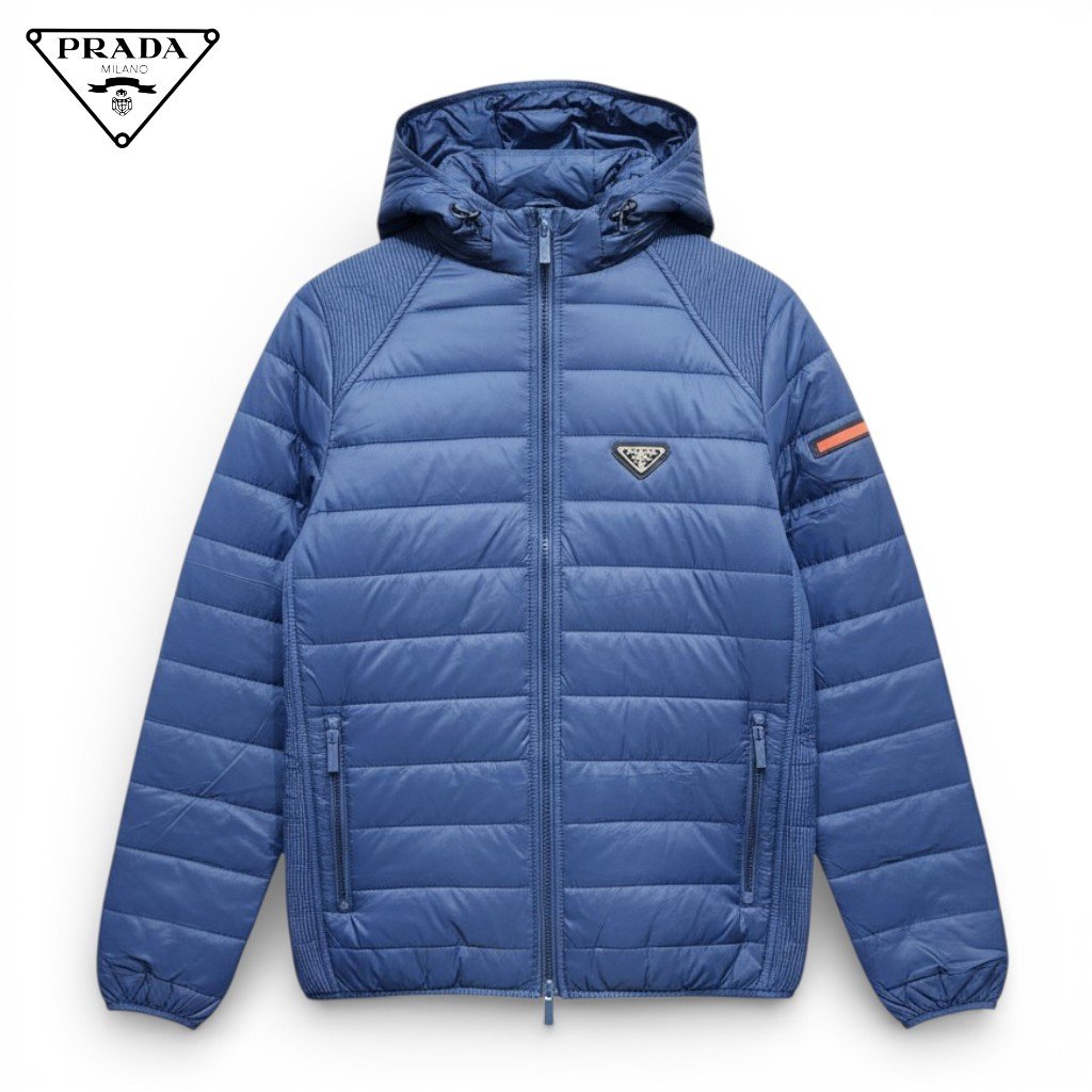 Chaqueta PRADA acolchada poliéster con capucha.