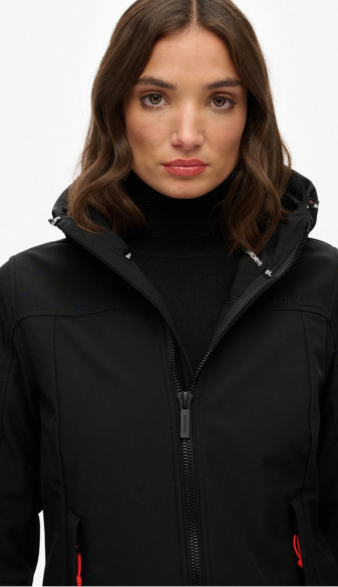 Chaqueta Superdry mujer softshell rosa y negra