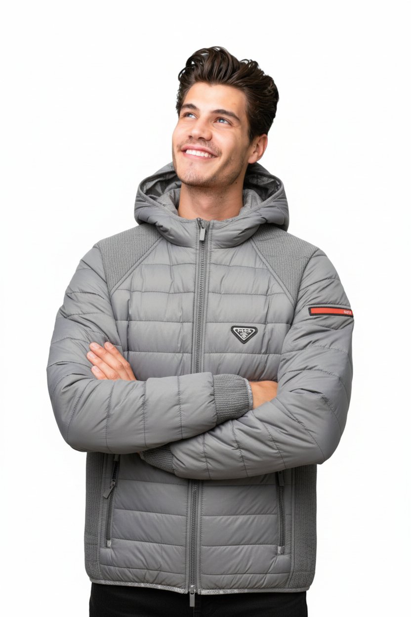 Chaqueta PRADA acolchada poliéster con capucha.