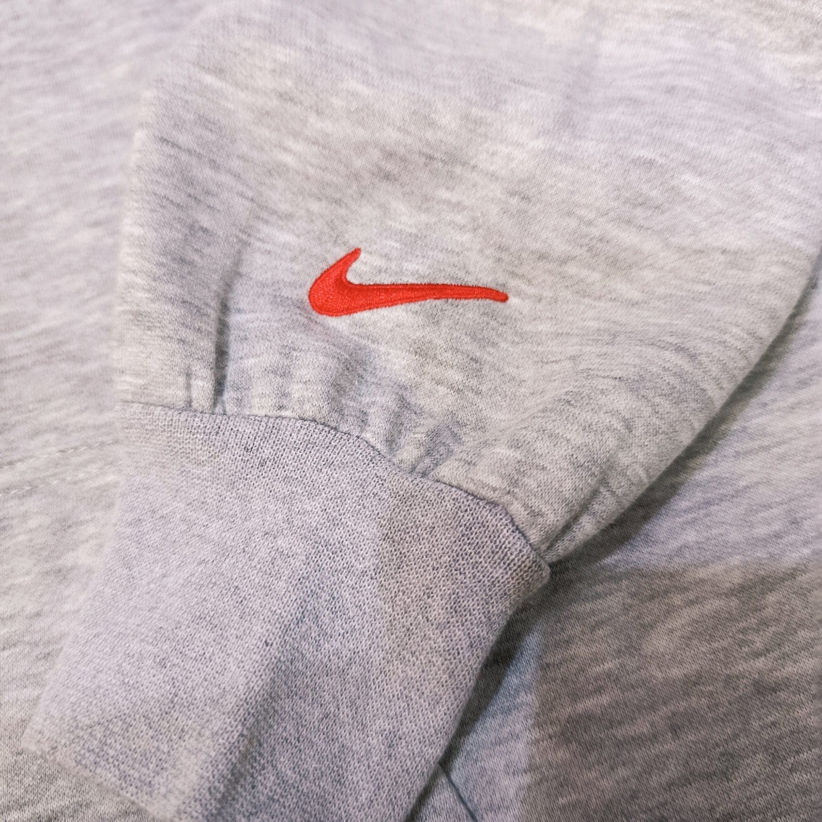 sudadera Nike gris claro con capucha sudadera Nike gris claro con capucha