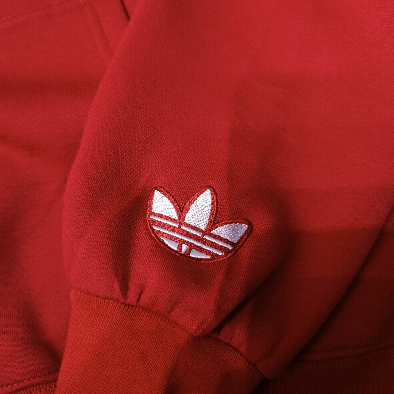 Hoodie Adidas Originals vinotinto con capucha Hoodie Adidas Originals vinotinto con capucha